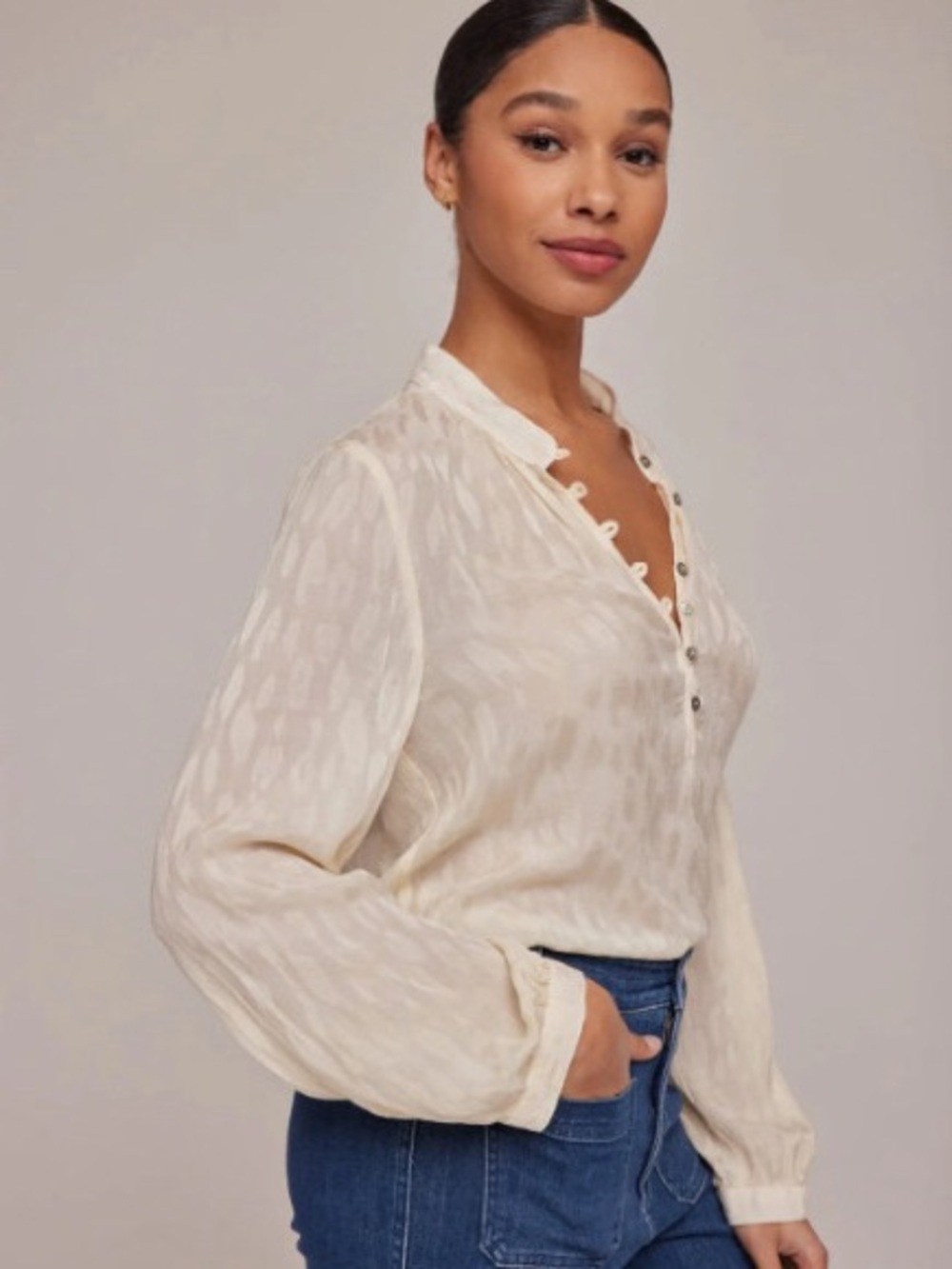 Bella Dahl Leopard Jacquard Blouse L Ivory Viscose Half Placket Pullover